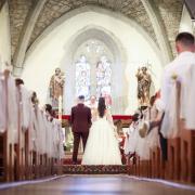 Photographe annecy hautesavoie ceremonie religieuse eglise couple mariage ambiance photo