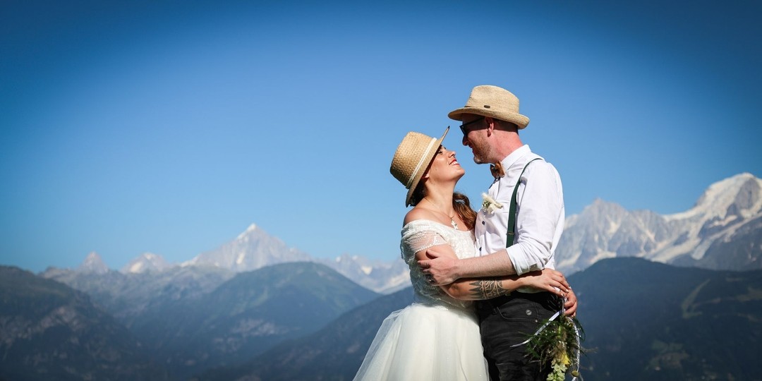 Photographe mont blanc annecy couple mariage wedding heureux soleil