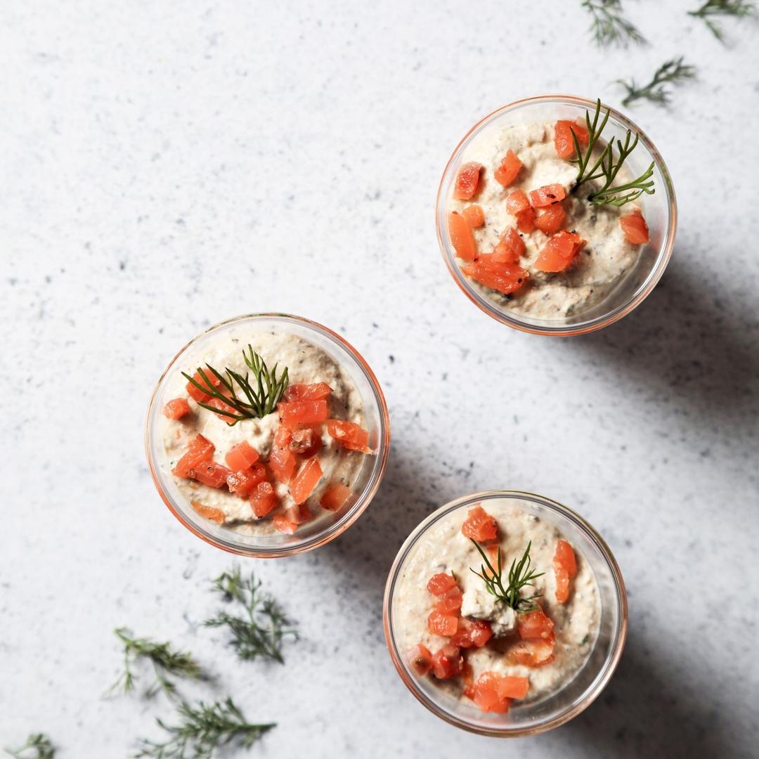 K photographe alimentaire culinaire mise en situation annecy haute savoie photo 1080 verrine saumon gourmand traiteur epices herbes fraicheur bon