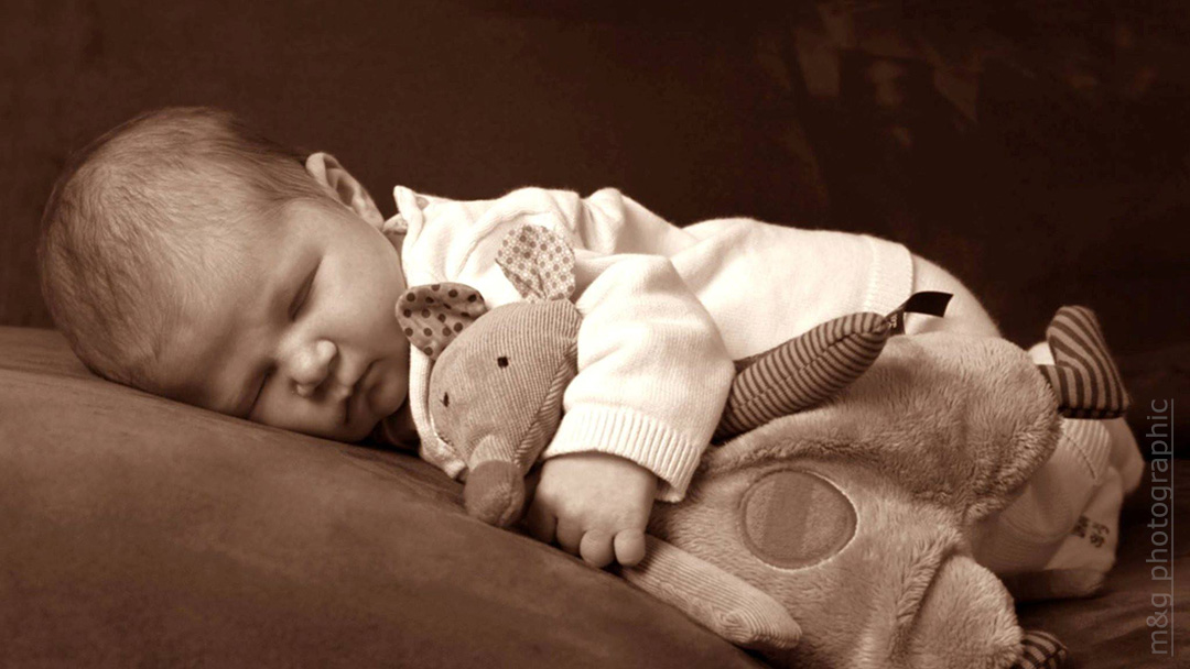 Photographe annecy geneve enceinte enfants bebe douceur dodo dormir calme doux