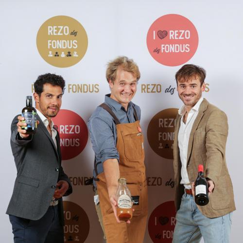 Photographe evenement spectacle annecy entreprise haute savoie photocall groupe hommes