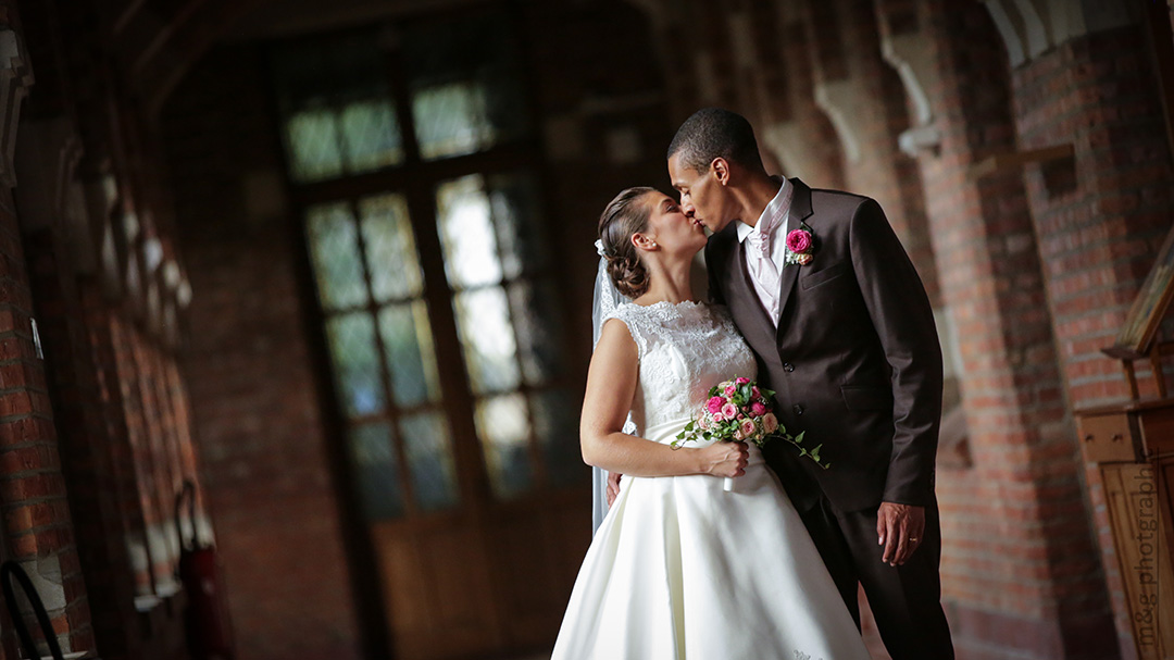 Photographe mariage couple heureux annecy